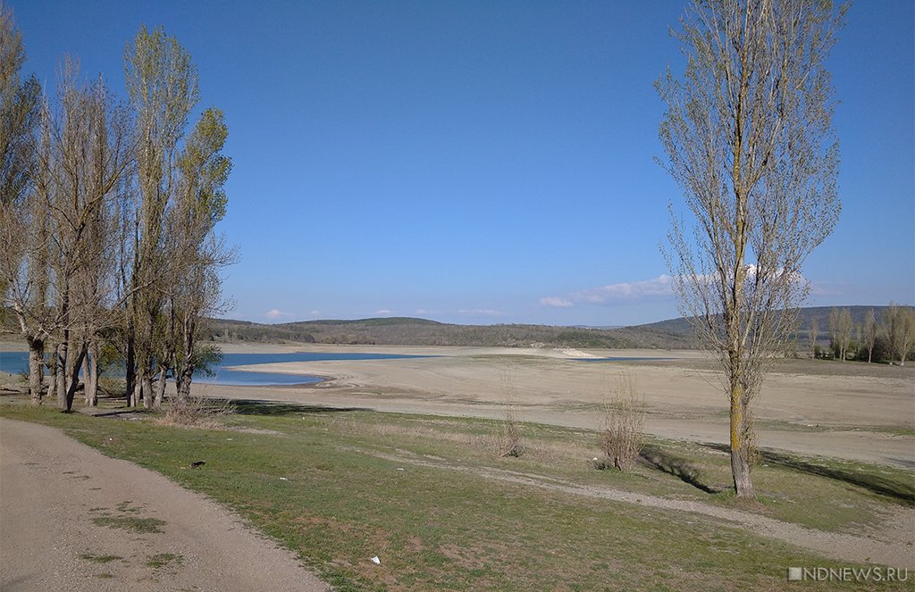 Новый День: Надежда тает: в Крыму подсчитали водные убытки за май (ФОТО)