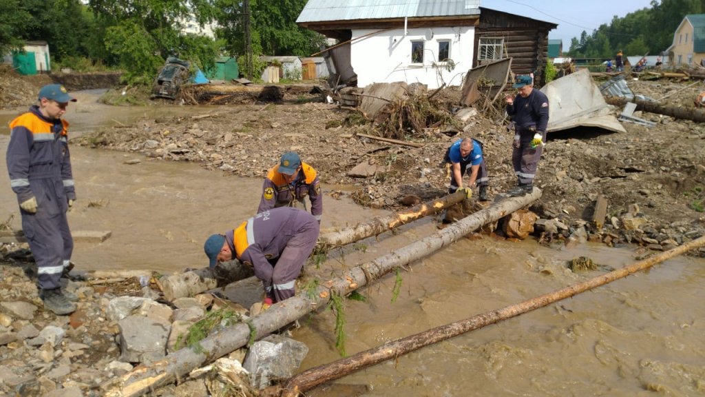 Новый День: Спасатели покидают зону ЧС в Нижних Сергах (ФОТО)