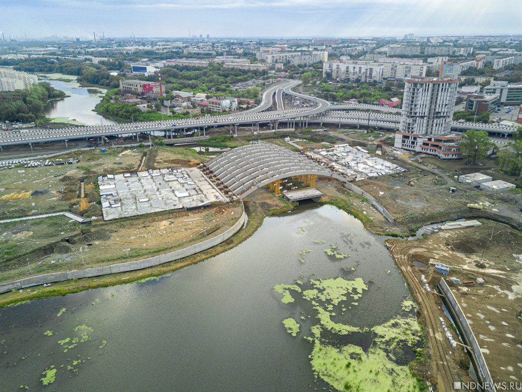 Новый День: Из реки в центре Челябинска достали более 2 тысяч тонн мусора (ФОТО)