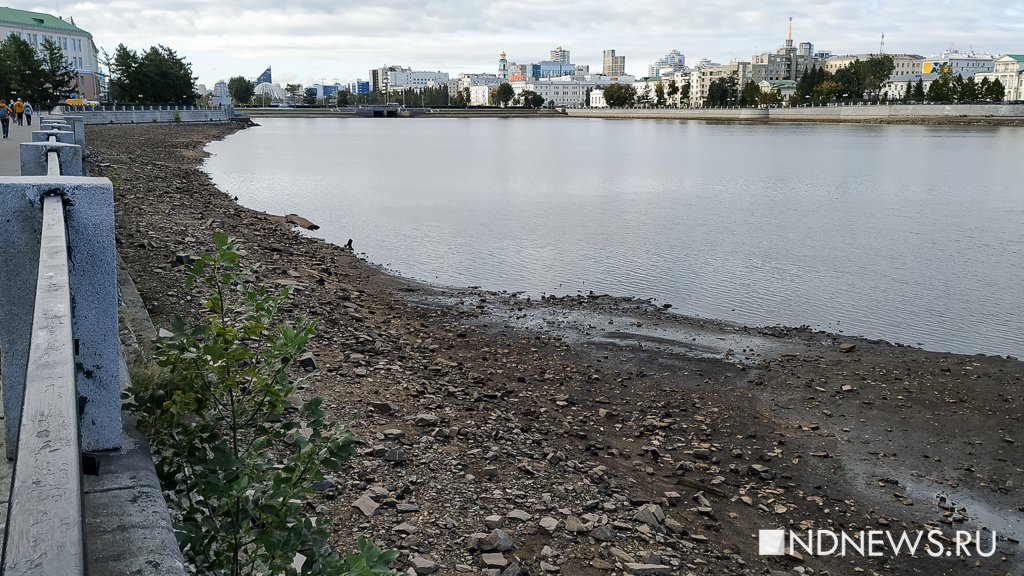 Новый День: В Екатеринбурге осушили Городской пруд для продолжения реконструкции Макаровского моста (ФОТО)