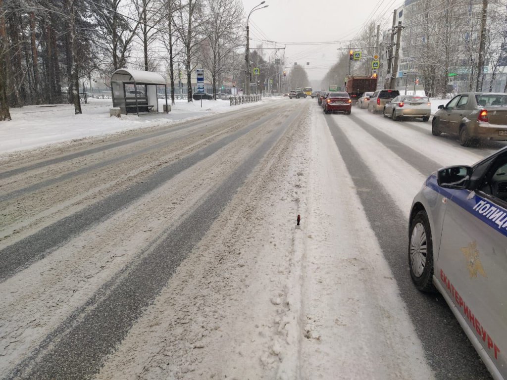 Новый День: ГИБДД пригрозила перекрыть дороги в Екатеринбурге из-за плохой уборки снега