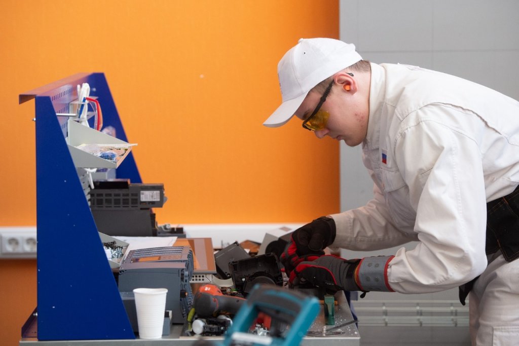 Новый День: В Верхней Пышме стартовал чемпионат WorldSkills Russia (ФОТО)