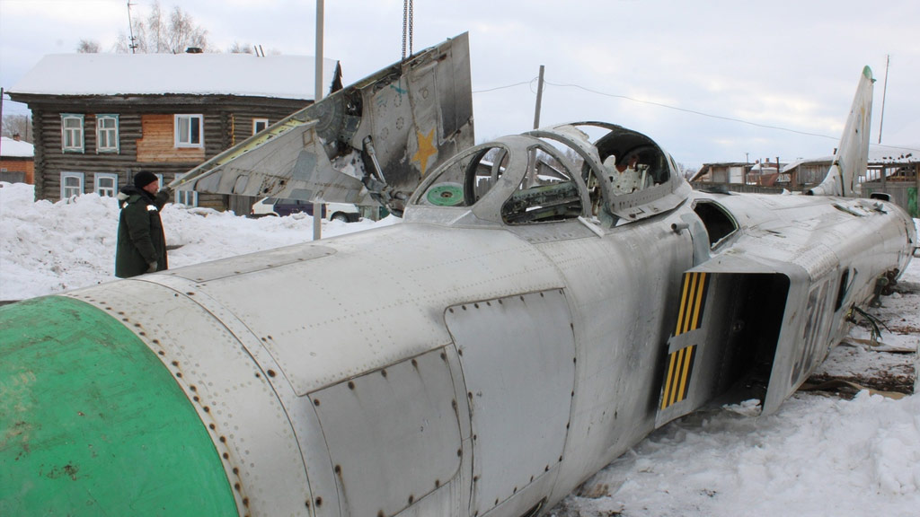 Новый День: В Невьянск вернулся самолёт-памятник, незаконно переданный музею в Верхней Пышме