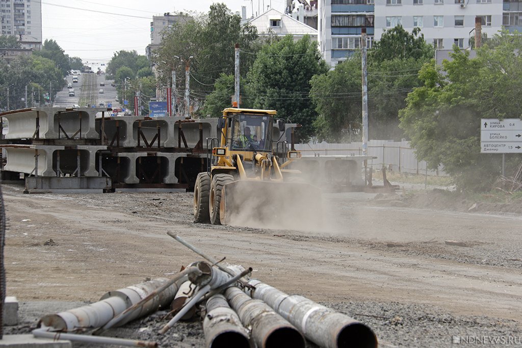 Новый День: По буеракам и бездорожью: как в Челябинске строят два крупных инфраструктурных объекта (ФОТОРЕПОРТАЖ)
