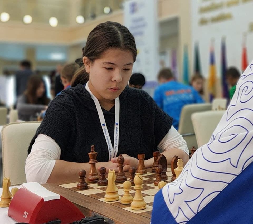 Новый День: 16-летняя студентка колледжа из Екатеринбурга стала одной из 32 лучших шахматисток мира