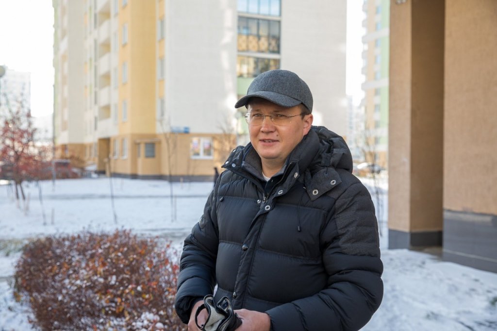 Новый День: Жителям Екатеринбурга предлагают вакцинацию во дворах (ФОТО)