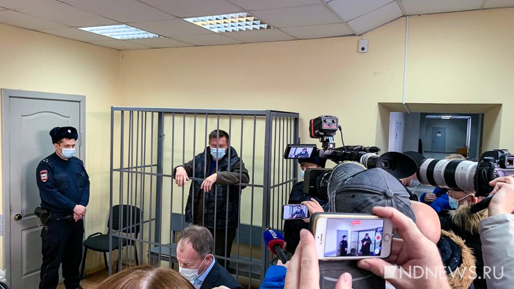 Находящийся под судом лидер уральских десантников уехал в ЛНР