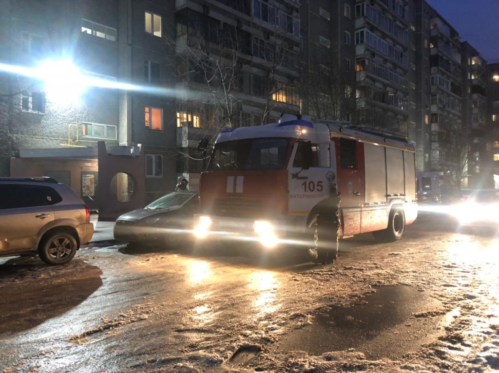 Новый День: На Юго-Западе Екатеринбурга в многоквартирном доме взорвался газ (ФОТО)