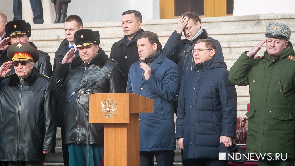Новый День: В Екатеринбурге открыли памятник героям фильма Офицеры (ФОТО)