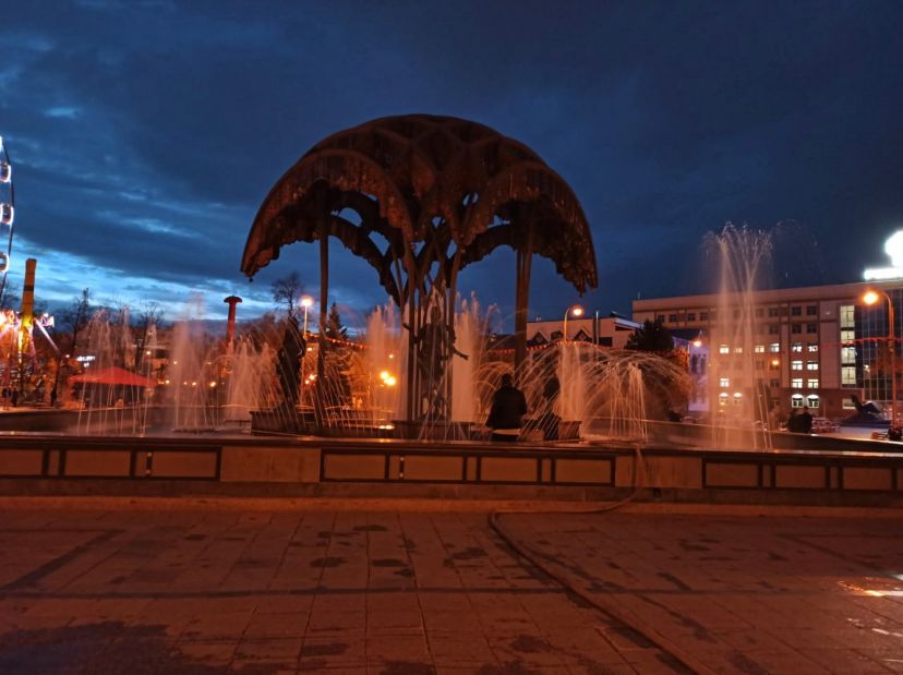 Новый День: В Тюмени наступил сезон фонтанов