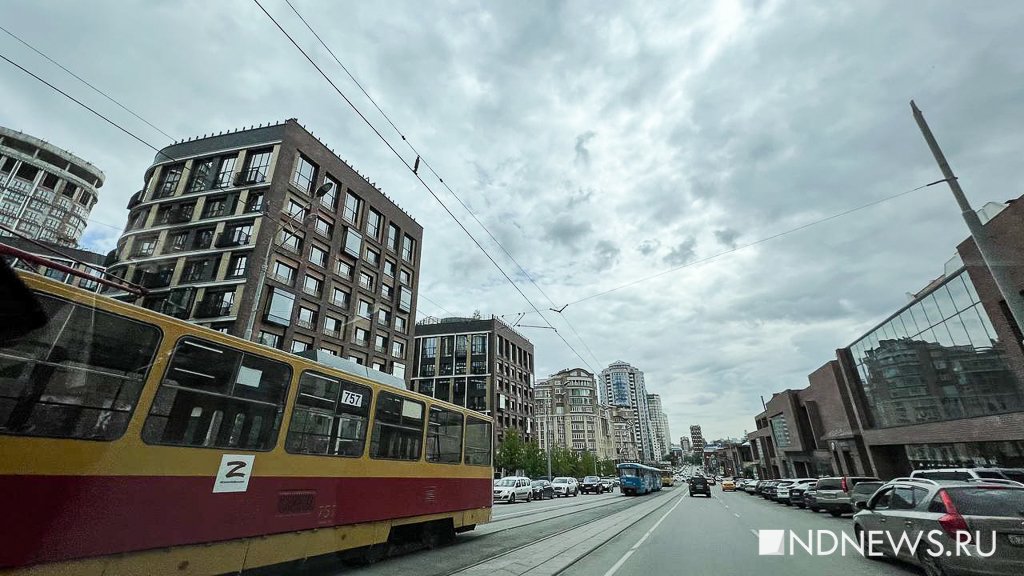 Новый День: На рельсах был посторонний предмет: в ГИБДД рассказали о причинах схода трамвая на Радищева (ФОТО)