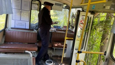 Врачи отпустили домой водителя автобуса, устроившего аварию в Волчанске