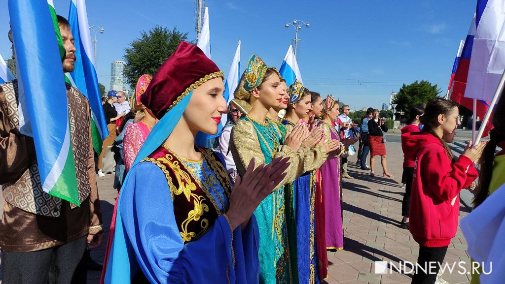 Новый День: Мы русские! Мы за президента! Ура!: девушки в сарафанах снялись в клипе в поддержку СВО (ФОТО, ВИДЕО)