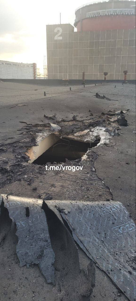 Новый День: Снаряд натовского калибра пробил крышу хранилища ядерного топлива на Запорожской АЭС