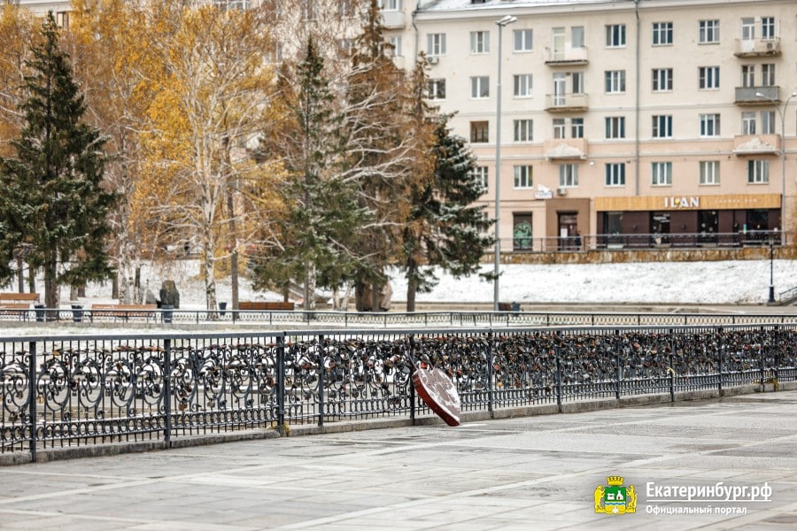 Новый День: В Екатеринбурге завершен ремонт Исторического сквера (ФОТО)