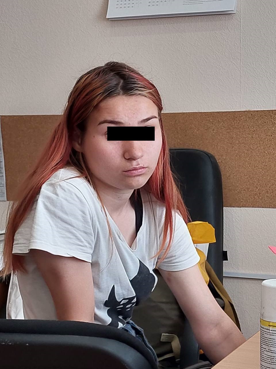 Полиция нашла девушку, которая купила детям 30 бутылок алкоголя и пачку печенья (ФОТО)