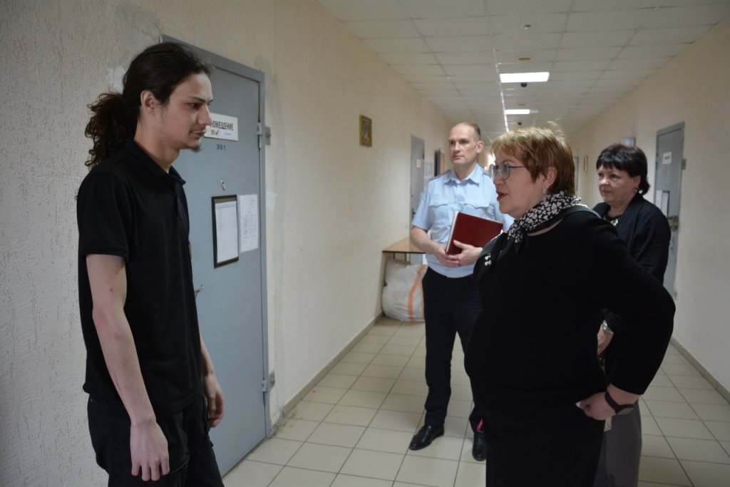 Новый День: Свердловский облсуд отменил решение о депортации семьи Морозовых