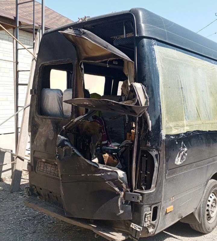Новый День: Дрон ВСУ атаковал автобус со сборщиками клубники в Херсонской области, есть жертвы