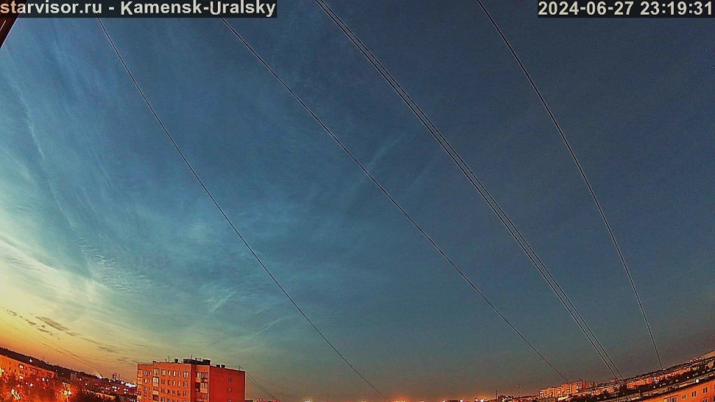 Новый День: Минувшей ночью над Уралом наблюдались серебристые облака (ФОТО)