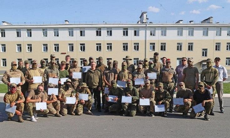 Новый День: Якушев вручил сертификаты выпускникам курсов операторов БПЛА (ФОТО)