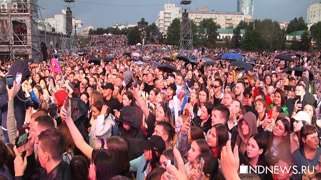 Новый День: Празднование Дня города в Екатеринбурге закончилось фейерверком (ФОТО, ВИДЕО)