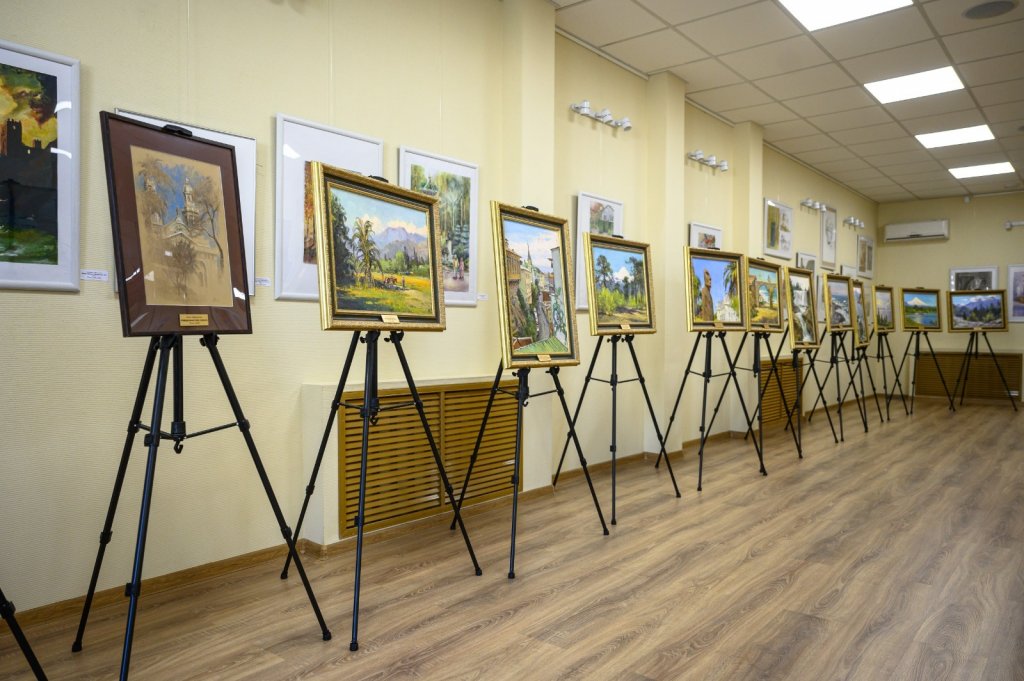 В Верхней Пышме проходит выставка картин о путешествии по Чили (ФОТО)