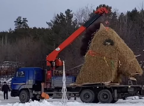 В Парке сказов показали коня, которого сожгут на Масленицу (ФОТО)