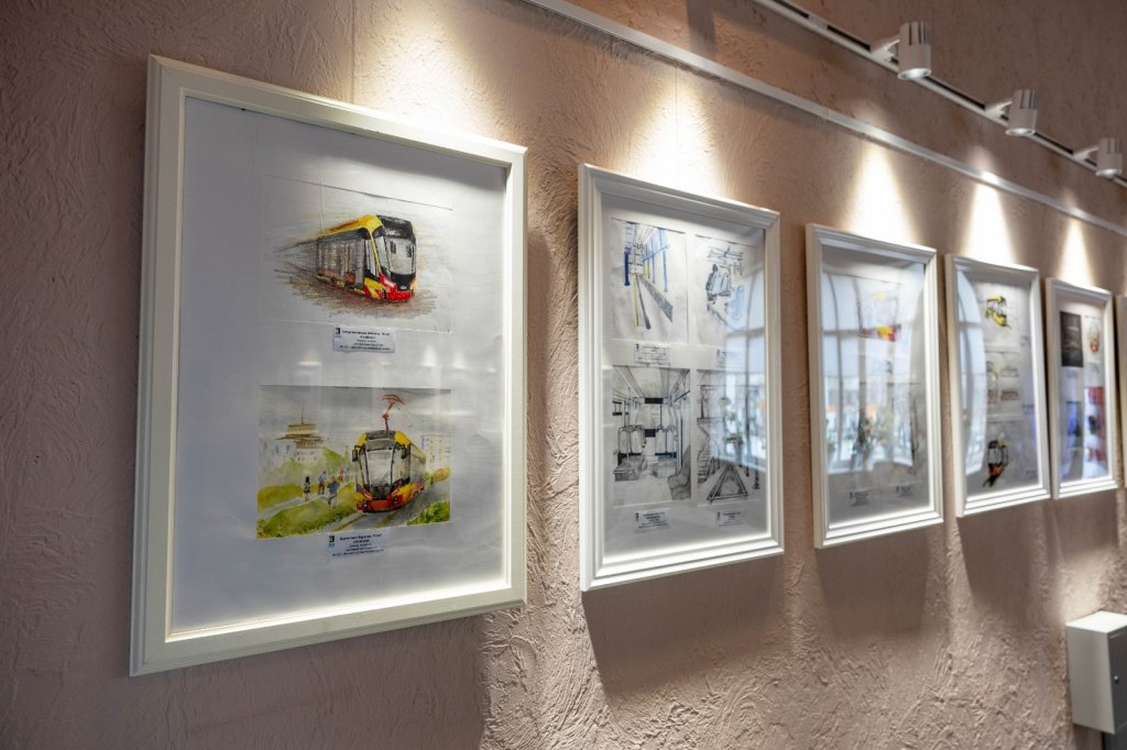 Начинающие художники нарисовали верхнепышминского «Львенка» и его дом (ФОТО)