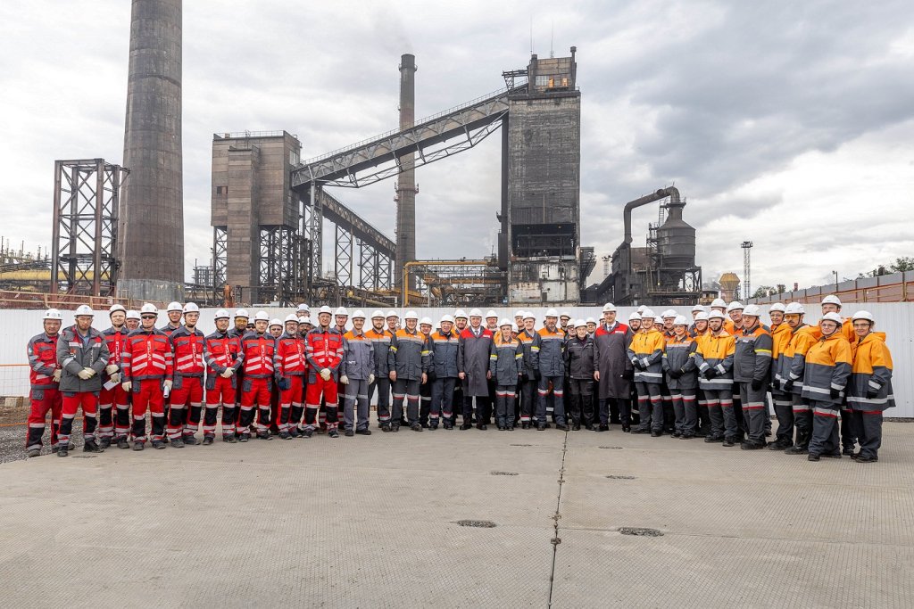В Нижнем Тагиле на НТМК установили памятную доску в честь новой 10-й коксовой батареи