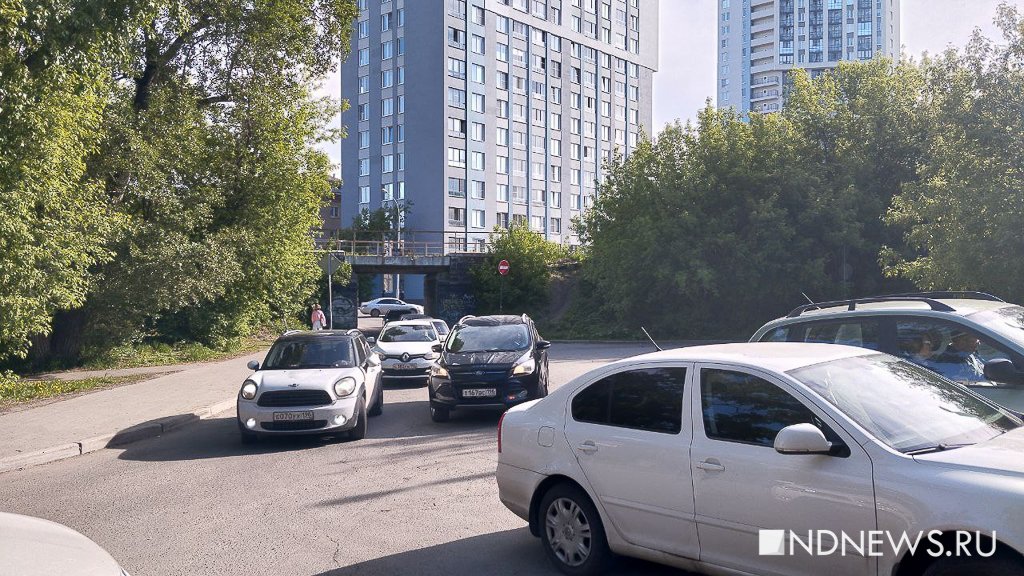 Для сноса старого моста закроют улицу Машинистов (ФОТО)