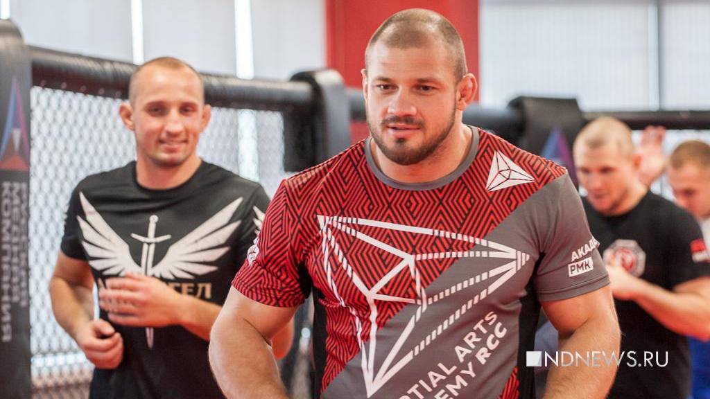 «Спал в машине, служил в органах». Штырков отмечает 10 лет карьеры в единоборствах