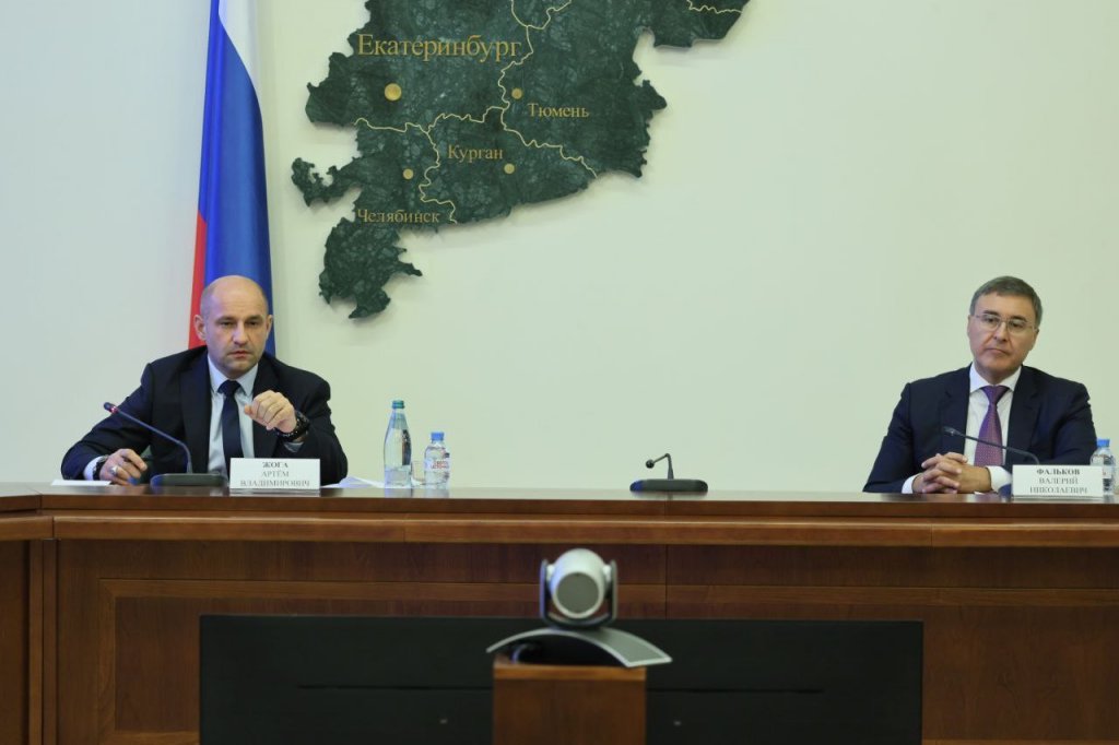 Глава минобра, полпред и ректоры обсудили, как поощрять семейных студентов