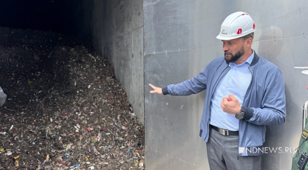 Депутатов и чиновников отправили на сортировку мусора: им понравилось (ФОТО)