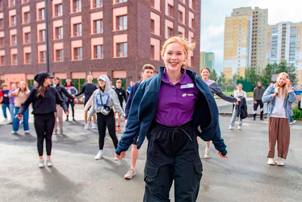 Ректор ЧелГУ Сергей Таскаев: Проект «Новая школа» «Единой России» создает уникальные возможности для абитуриентов и школьников региона