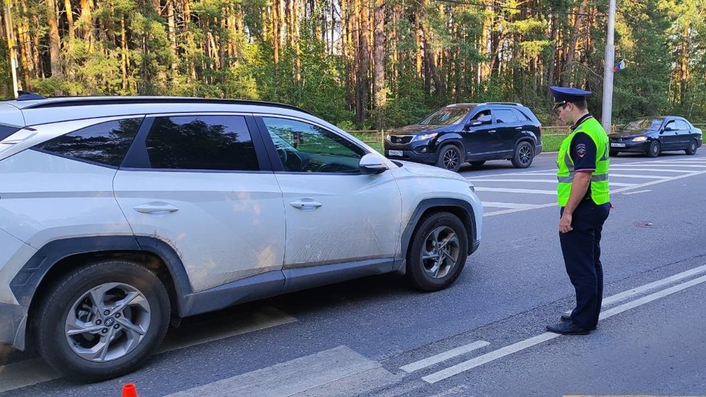 В Каменске-Уральском водитель сбил пенсионерку на пешеходе