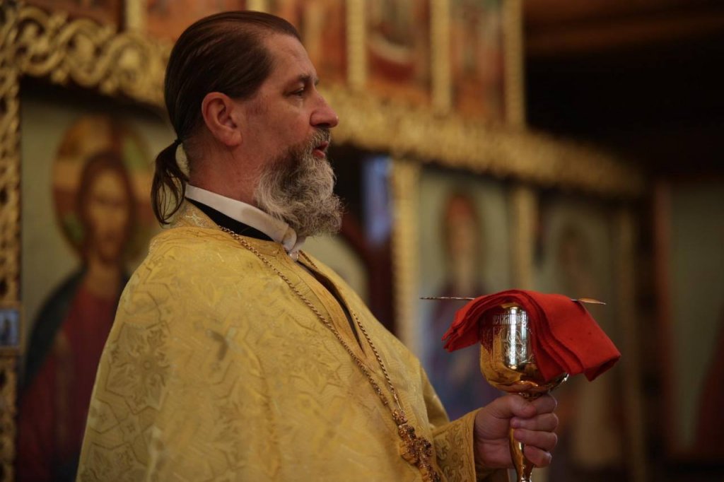 На Урале прошло массовое крещение в реке Чусовой