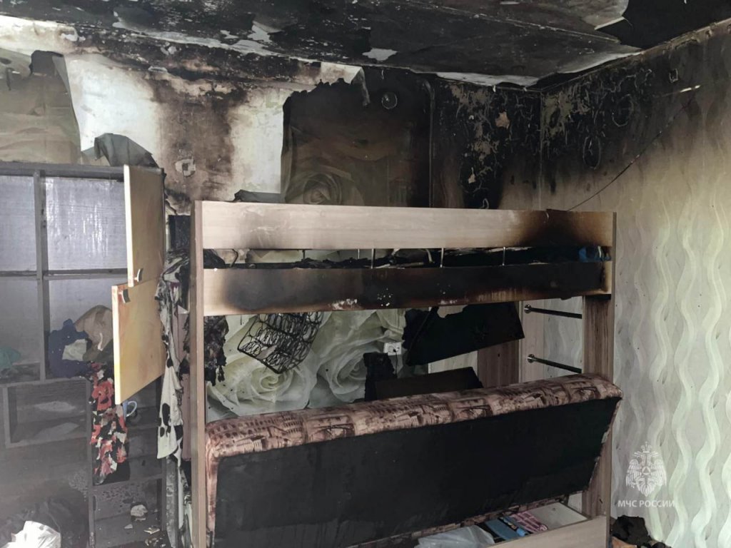 Двое детей погибли на пожаре в Асбесте (ФОТО)