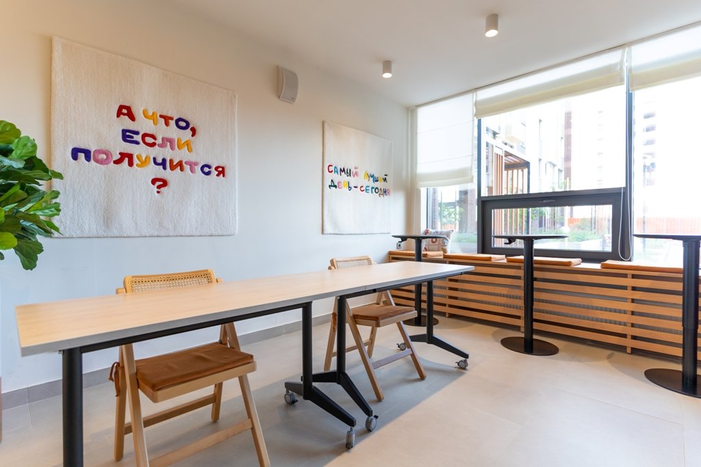 В Екатеринбурге сдан жилой дом с парадной и встроенно-пристроенным детским садом (ФОТО)