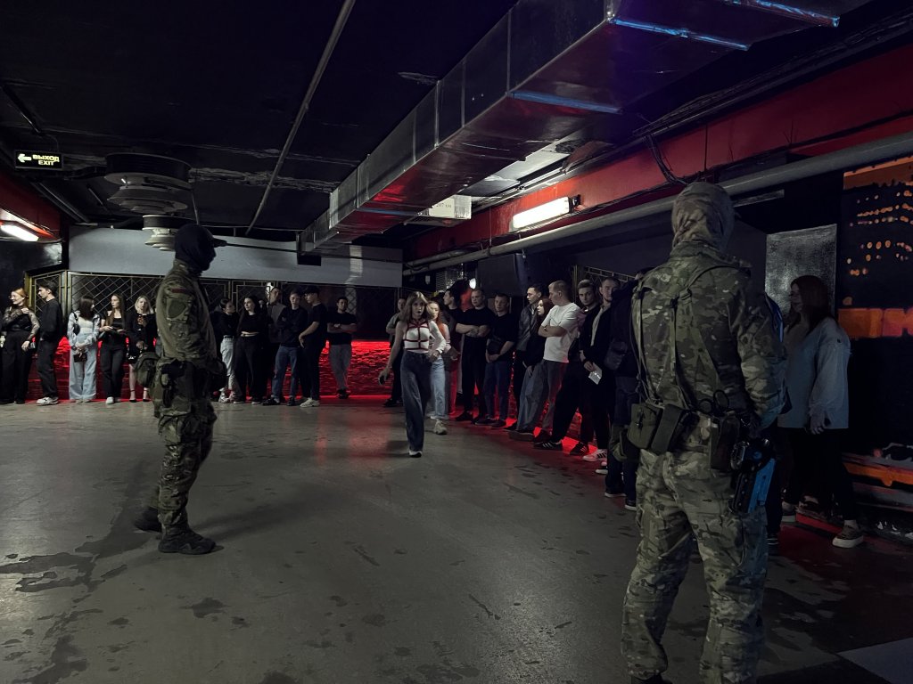 Полиция Екатеринбурга прошлась по ночным клубам (ФОТО)