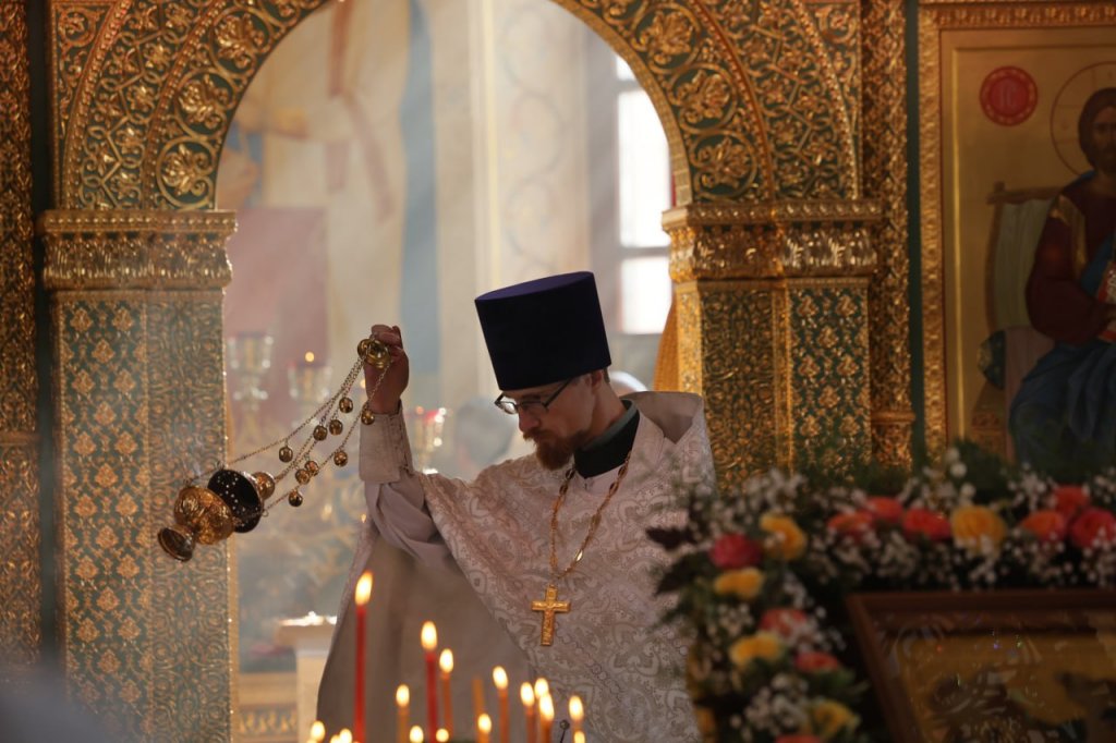 Митрополит Евгений благословил крестный ход в старейшем селе Среднего Урала (ФОТО)