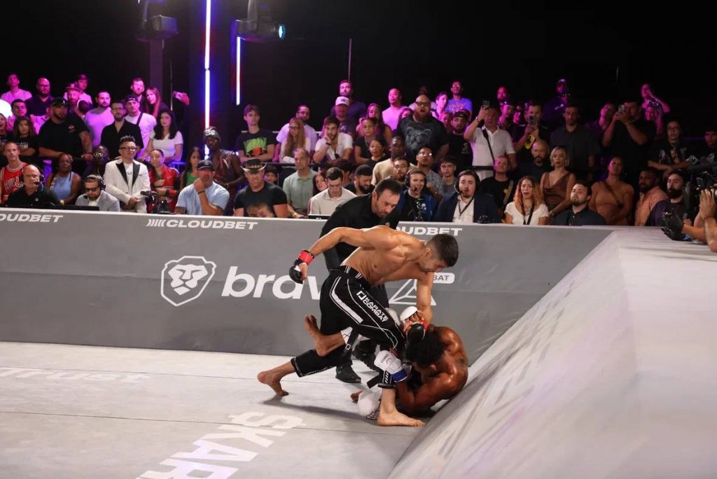 Уральский спортсмен проведет бой за титул чемпиона мира в США