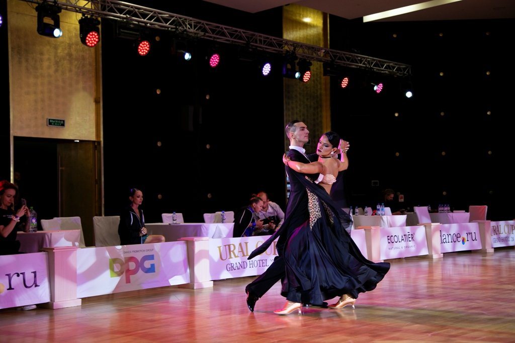 В Екатеринбург приедут звезды бальных танцев на большой зрелищный турнир