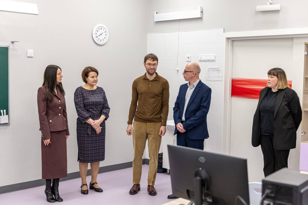 На Эльмаше появился Центр профобучения для школьников – помогли депутаты гордумы (ФОТО)