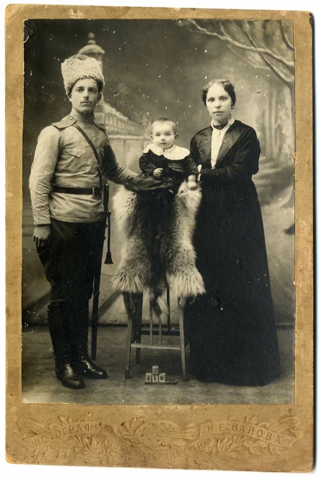 Екатеринбуржцам предлагают ретрофотосессии на камеру начала XX века