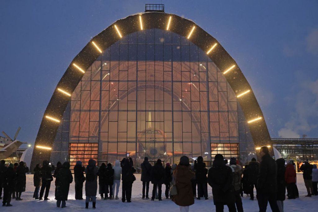 Космический корабль приземлился в Верхней Пышме (ФОТО, ВИДЕО)