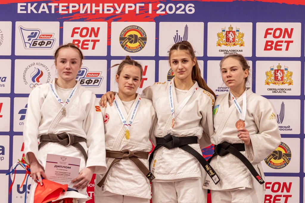 Два «золота» уже завоевали свердловчанки на первенстве России по дзюдо среди юниоров