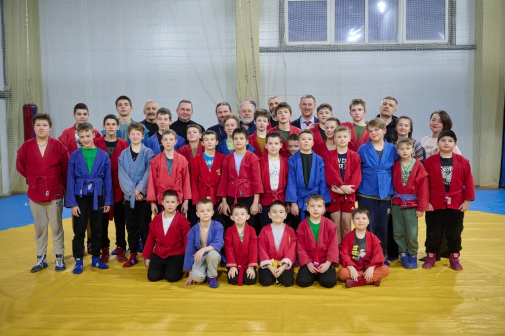 В Нижнем Тагиле развивается проект «Самбо в школу»