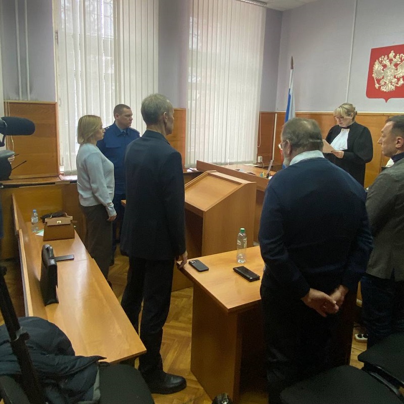 Суд рассмотрел ходатайство Олега Чемезова об освобождении из-под домашнего ареста