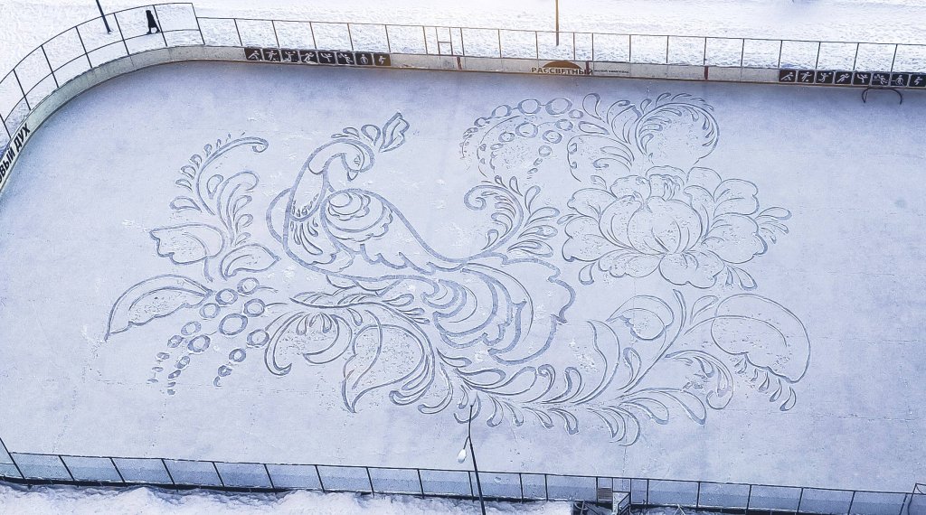 «В этом и есть прелесть – в моменте». Интервью с художником, чьи картины живут несколько часов