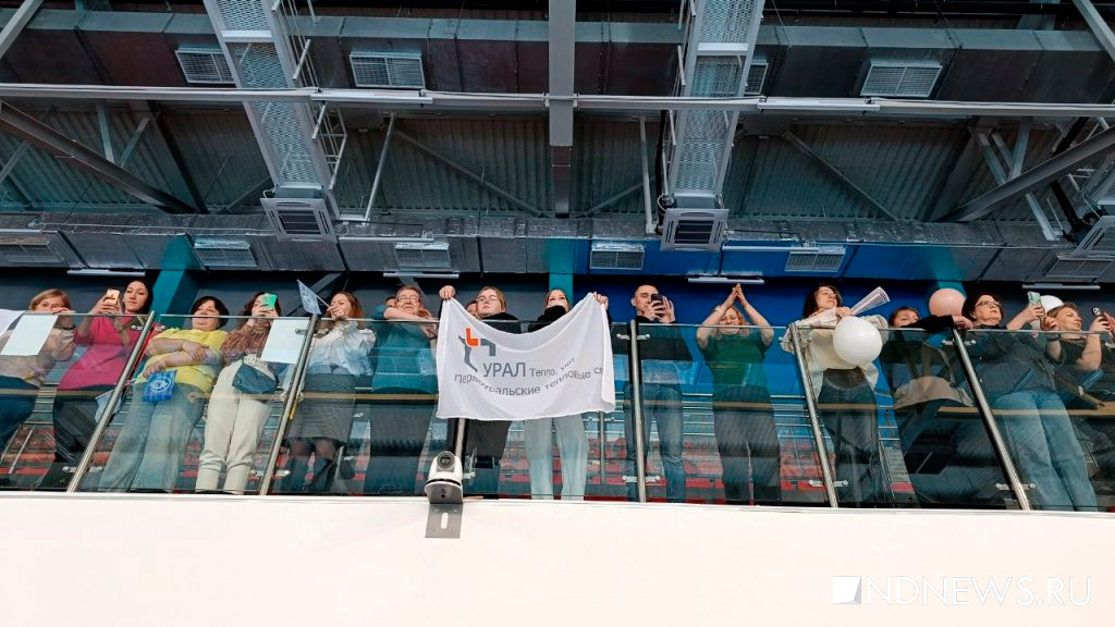 Энергетики приняли участие в соревнованиях по плаванию в День работников ЖКХ (ФОТО, ВИДЕО)